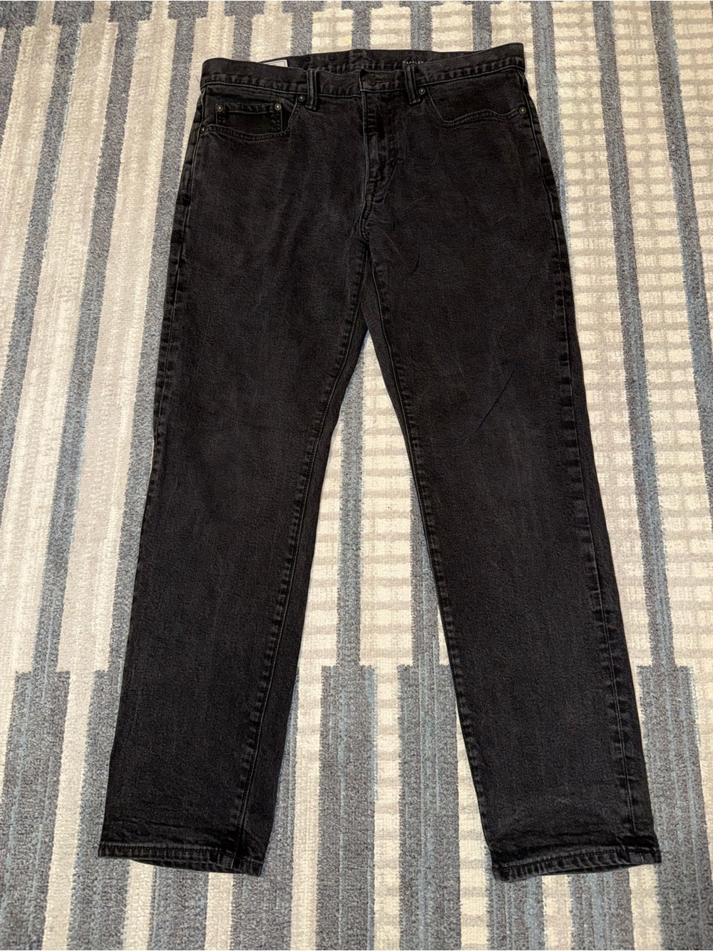 Gap Men’s Classic Straight Slim Fit Black Wash Men's Jeans - 33x30 Flex